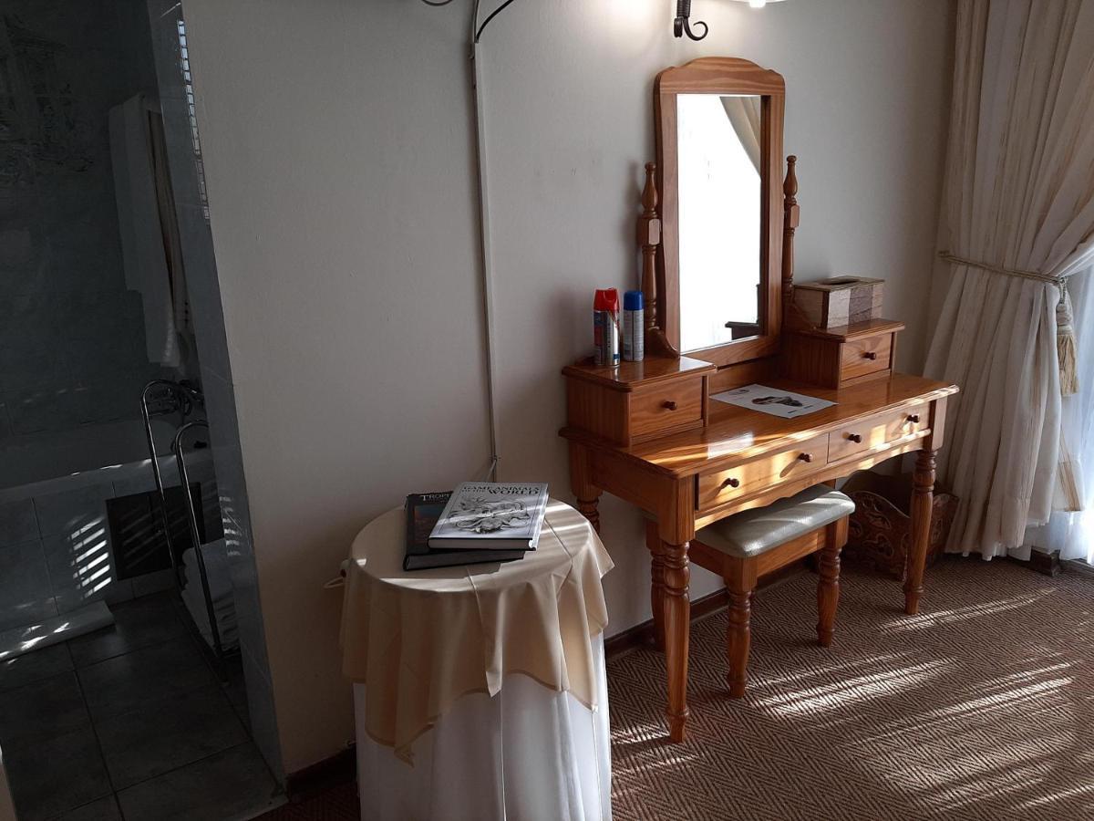 Afton Safari Lodge เคมป์ตัน พาร์ค ภายนอก รูปภาพ
